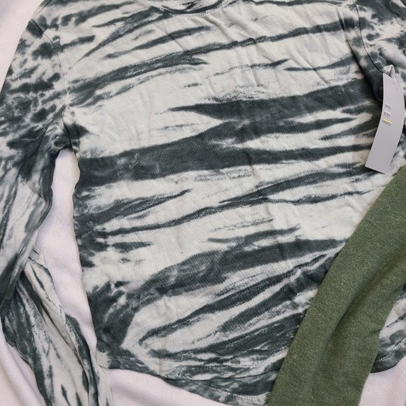 New with tags Girls sz 14-16 zella 2 long sleeve shirts - Picture 3 of 4
